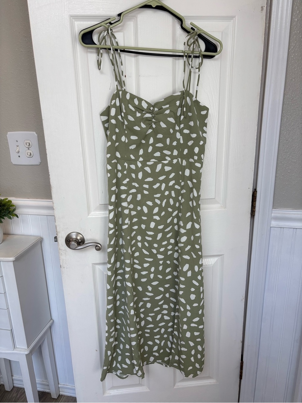 Lulu's Olive Green & White Printed Tie-Strap Midi Dress